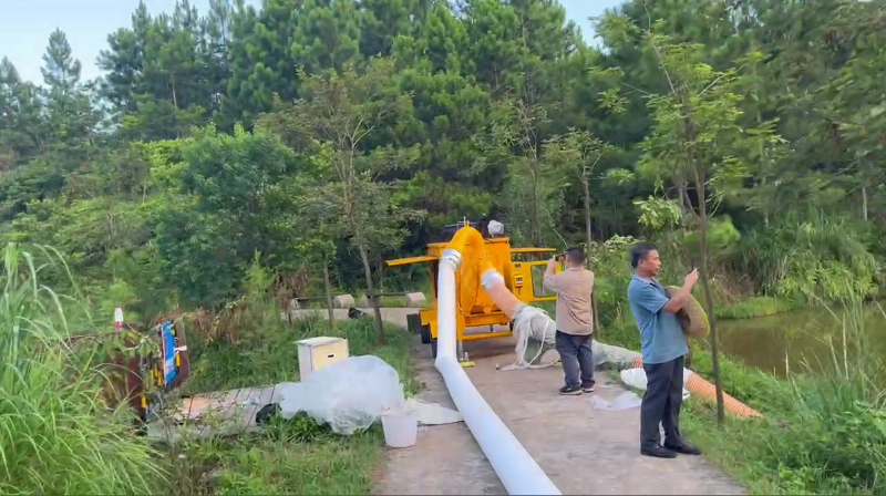 應(yīng)急搶險排水抽水機(jī)驗收現(xiàn)場
